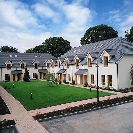 Heyward Mews Holiday Homes By Trident Holiday Homes Swords Dış mekan fotoğraf